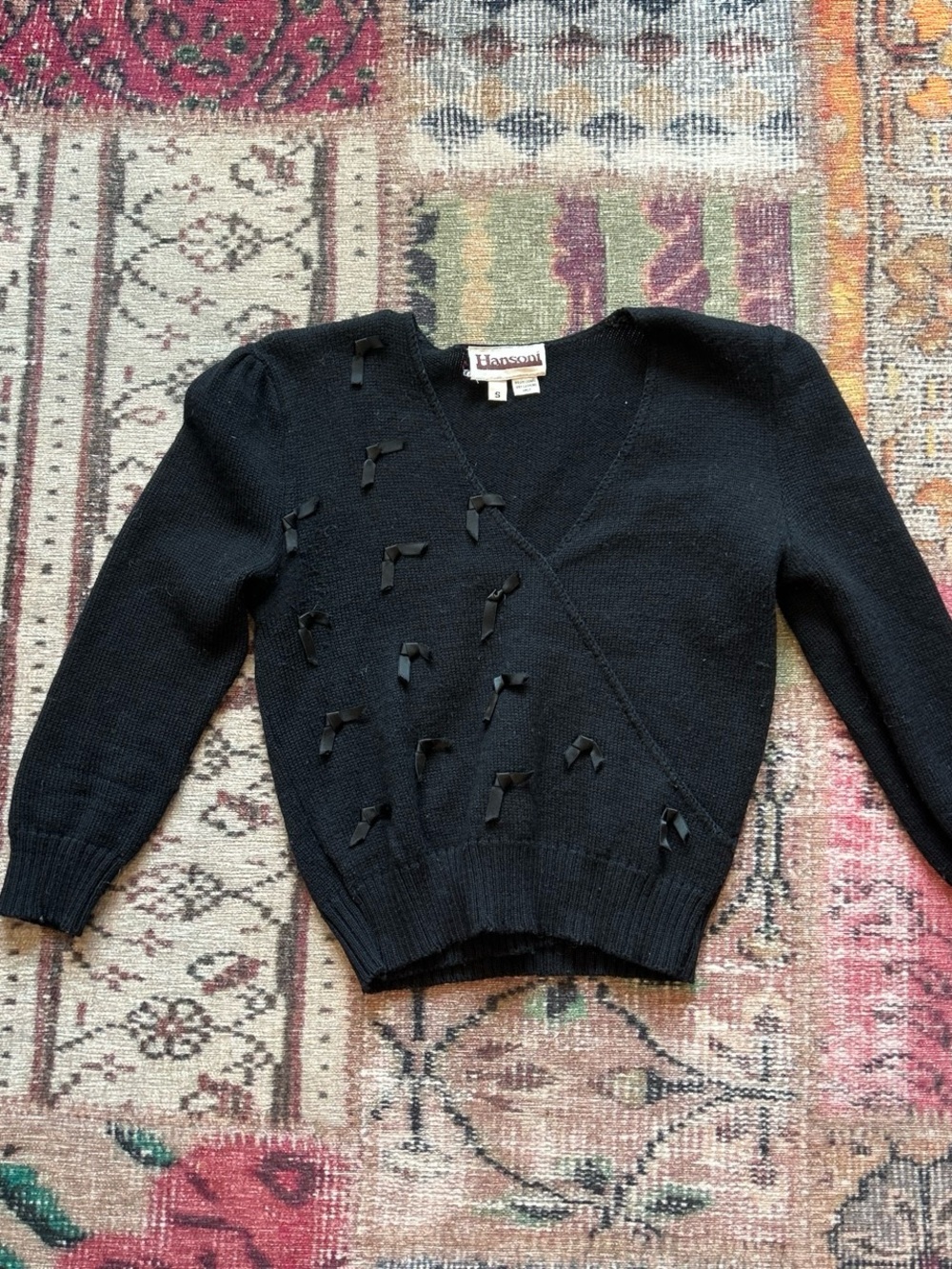 Vintage Black V-Neck Bow Detail Women's Sweater